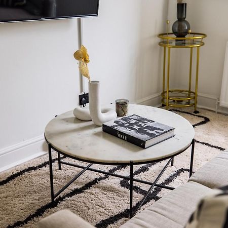 The Kensington And Chelsea Classic - Glamorous 2Bdr Flat Лондон Екстериор снимка
