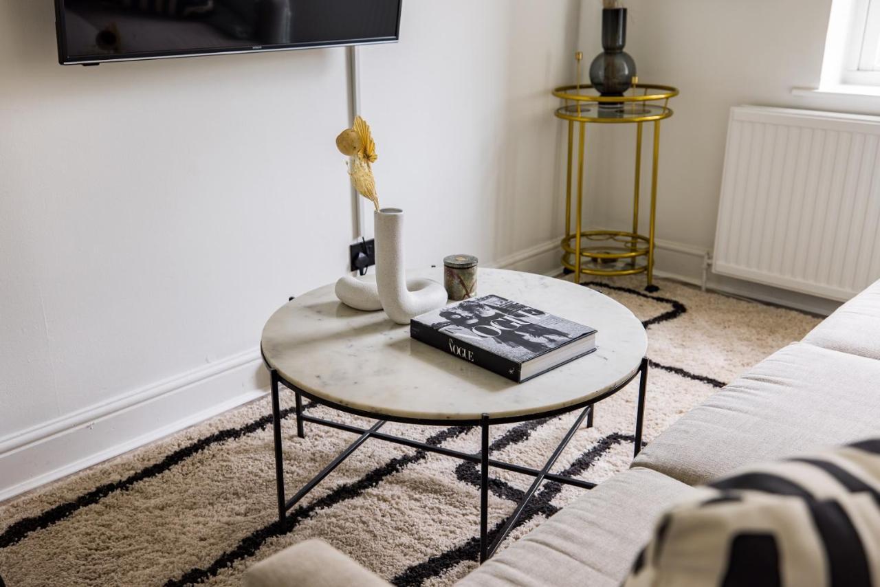 The Kensington And Chelsea Classic - Glamorous 2Bdr Flat Лондон Екстериор снимка