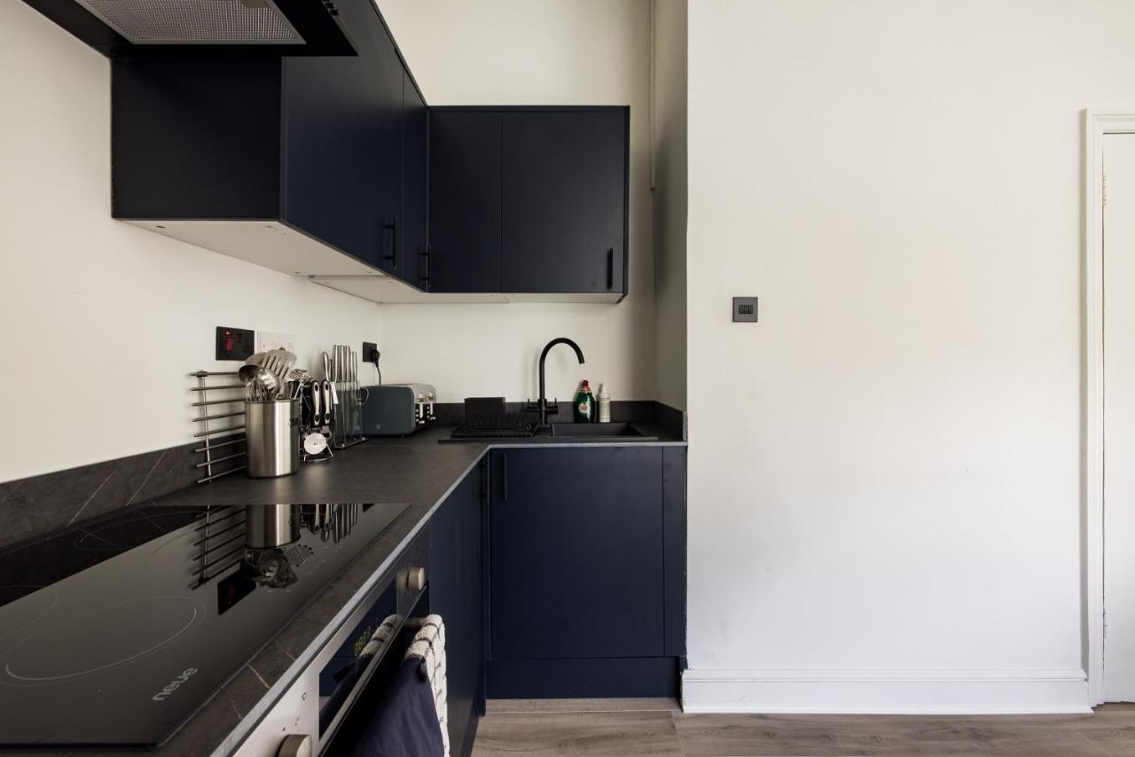 The Kensington And Chelsea Classic - Glamorous 2Bdr Flat Лондон Екстериор снимка