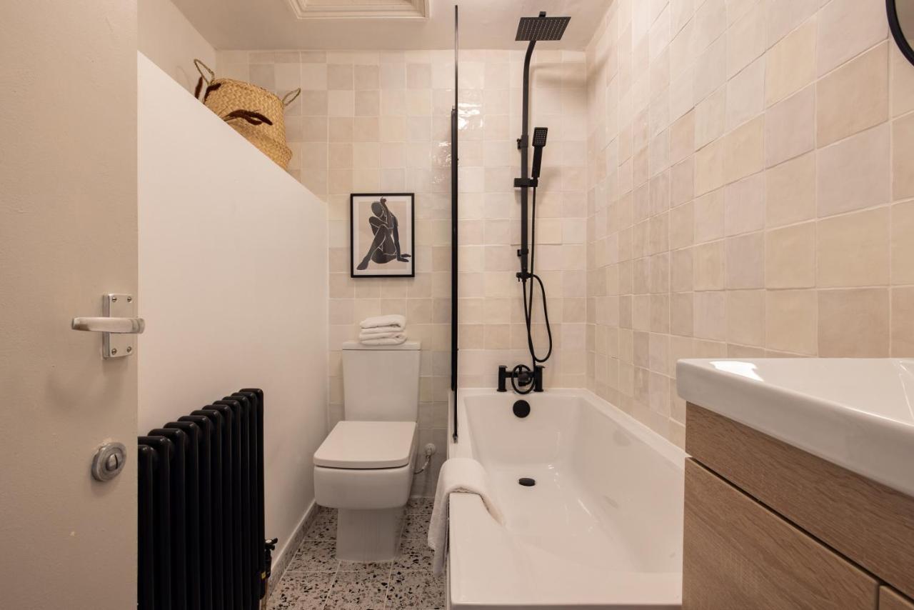 The Kensington And Chelsea Classic - Glamorous 2Bdr Flat Лондон Екстериор снимка