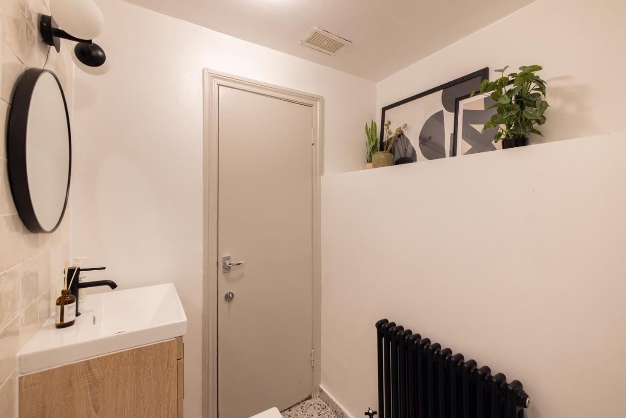The Kensington And Chelsea Classic - Glamorous 2Bdr Flat Лондон Екстериор снимка