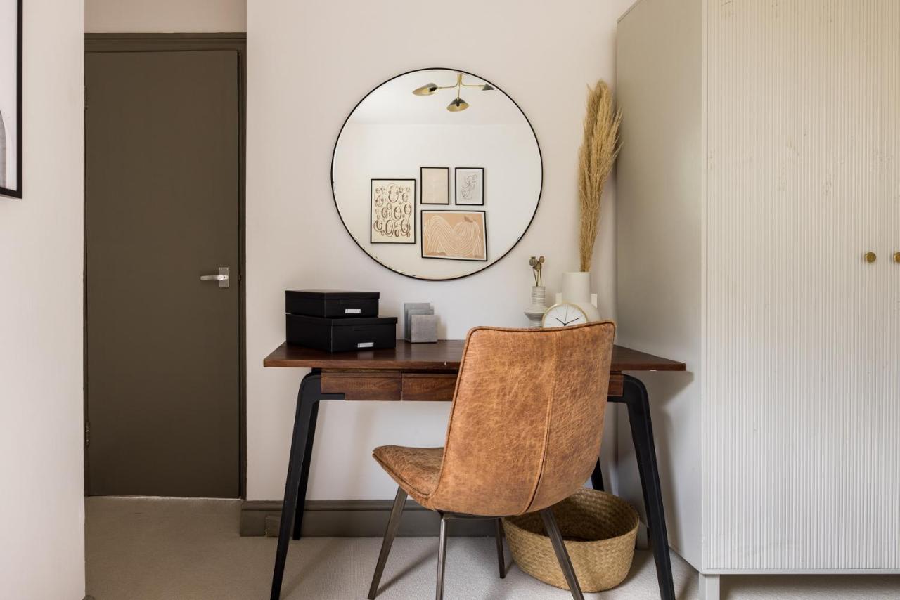 The Kensington And Chelsea Classic - Glamorous 2Bdr Flat Лондон Екстериор снимка